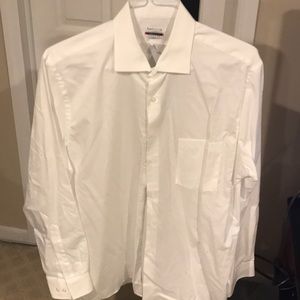 van huesen classic fit button down